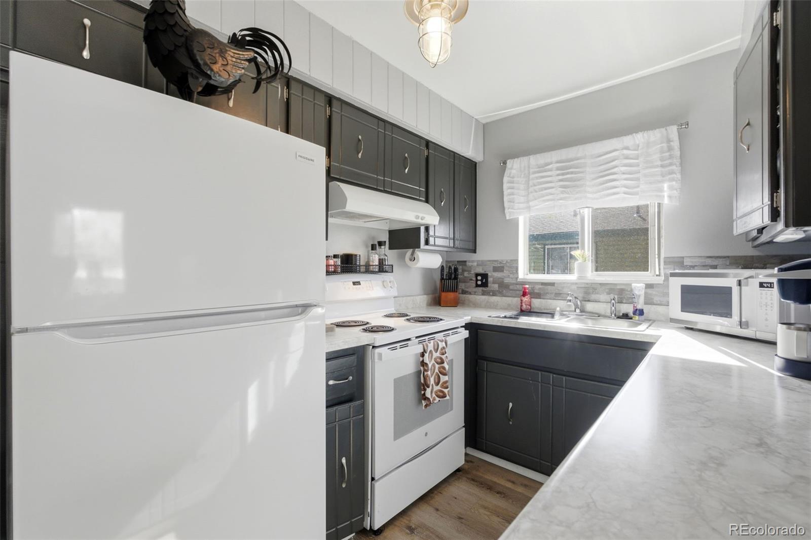 MLS Image #10 for 3355 s flower street,lakewood, Colorado