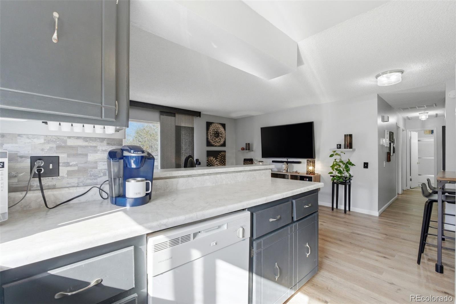 MLS Image #9 for 3355 s flower street,lakewood, Colorado