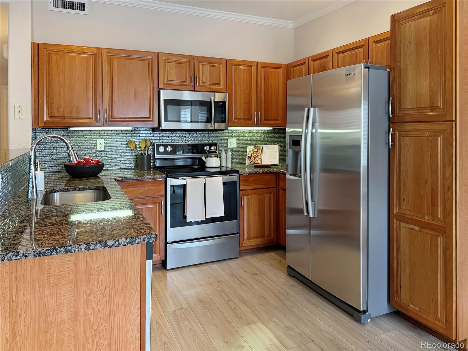MLS Image #2 for 4875 s balsam way,littleton, Colorado