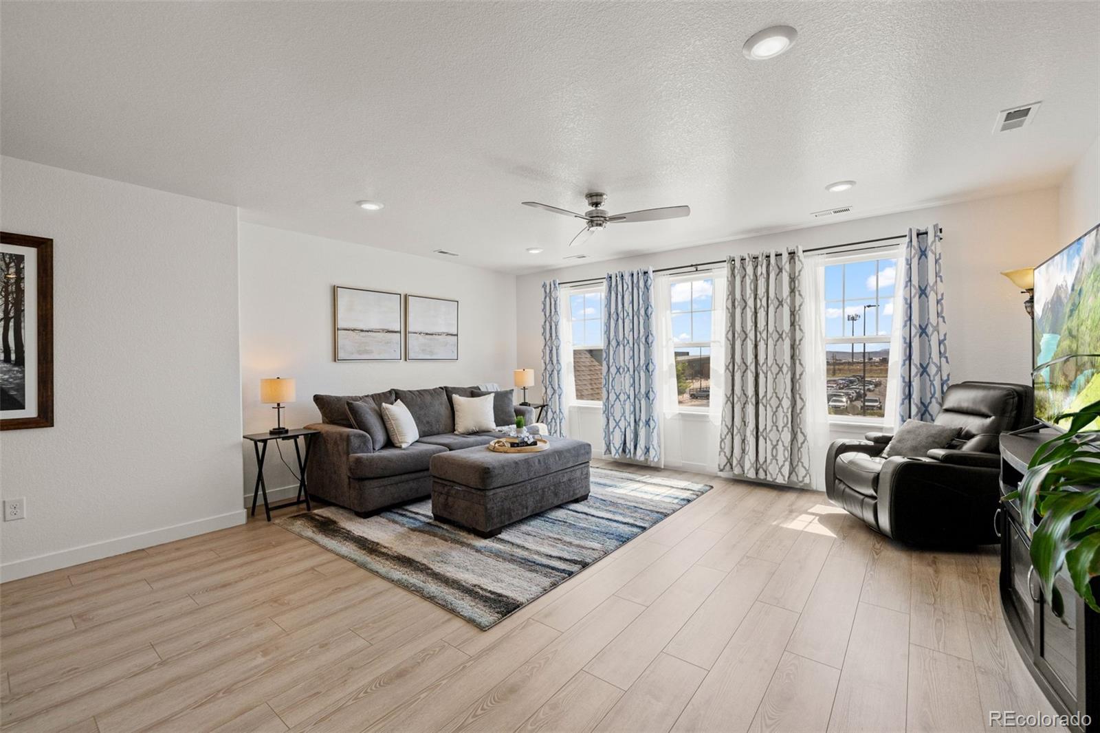 MLS Image #15 for 19615 w 94th avenue,arvada, Colorado
