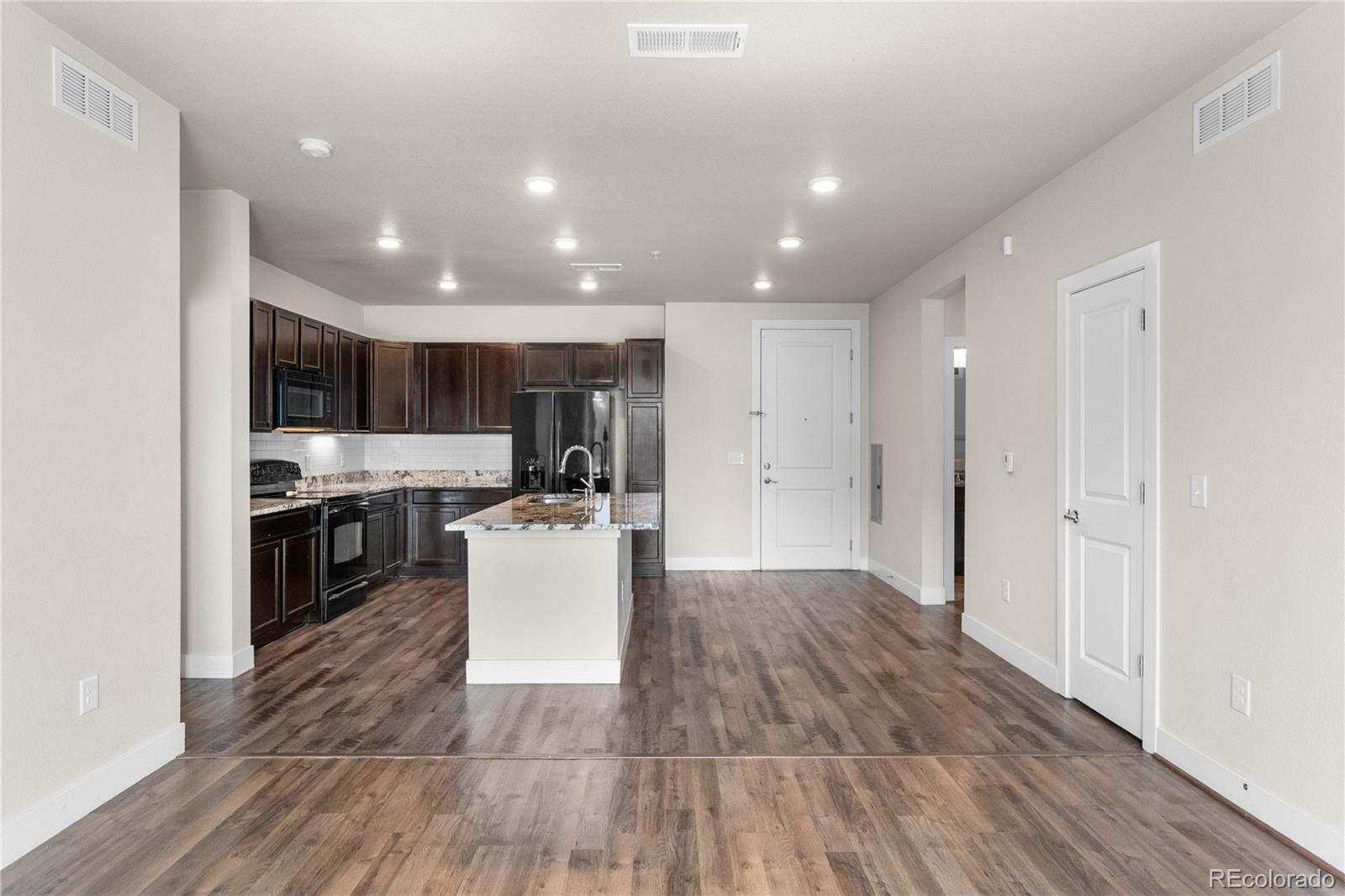 MLS Image #11 for 14301 e tennessee avenue,aurora, Colorado