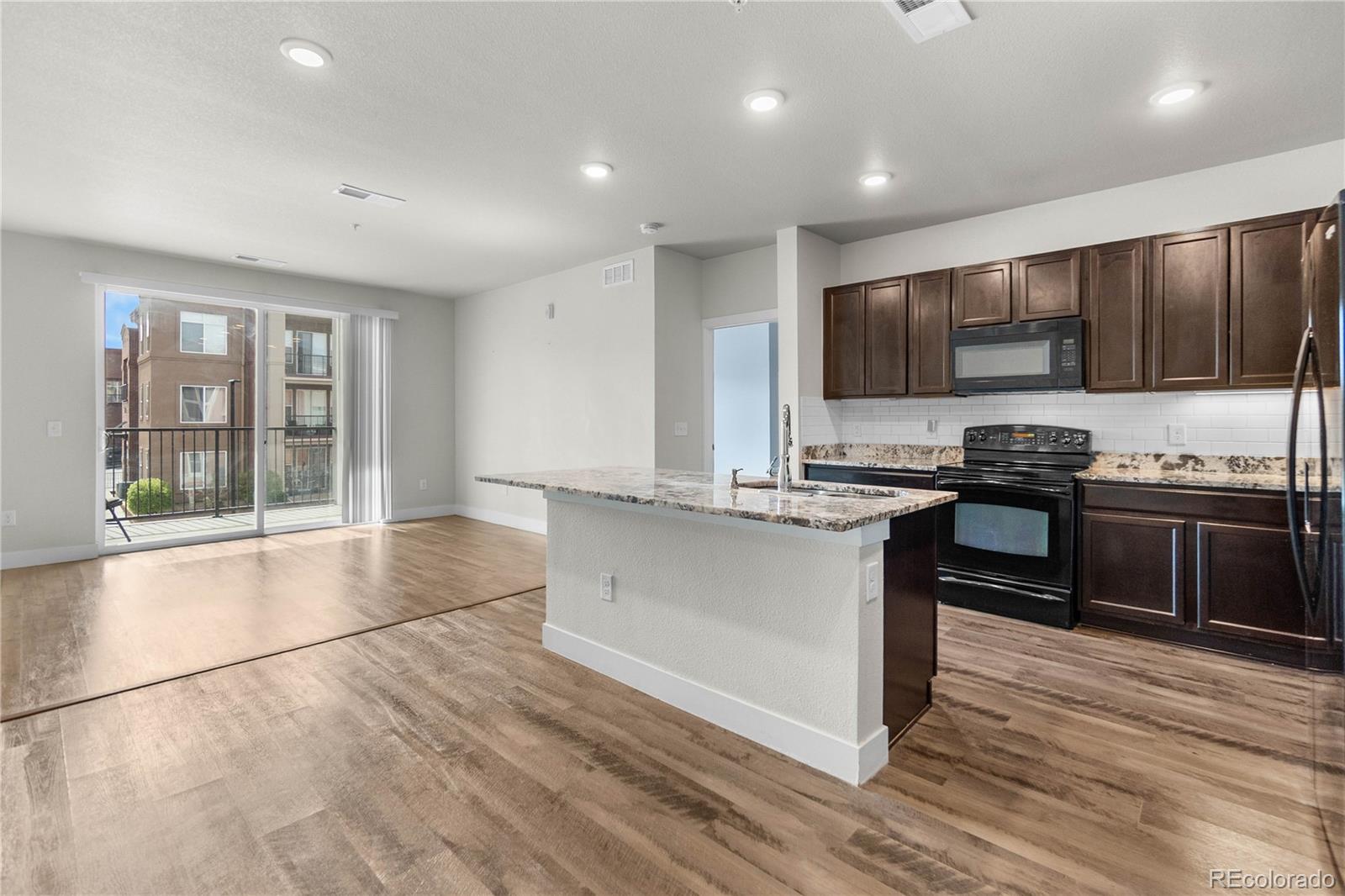 MLS Image #4 for 14301 e tennessee avenue,aurora, Colorado