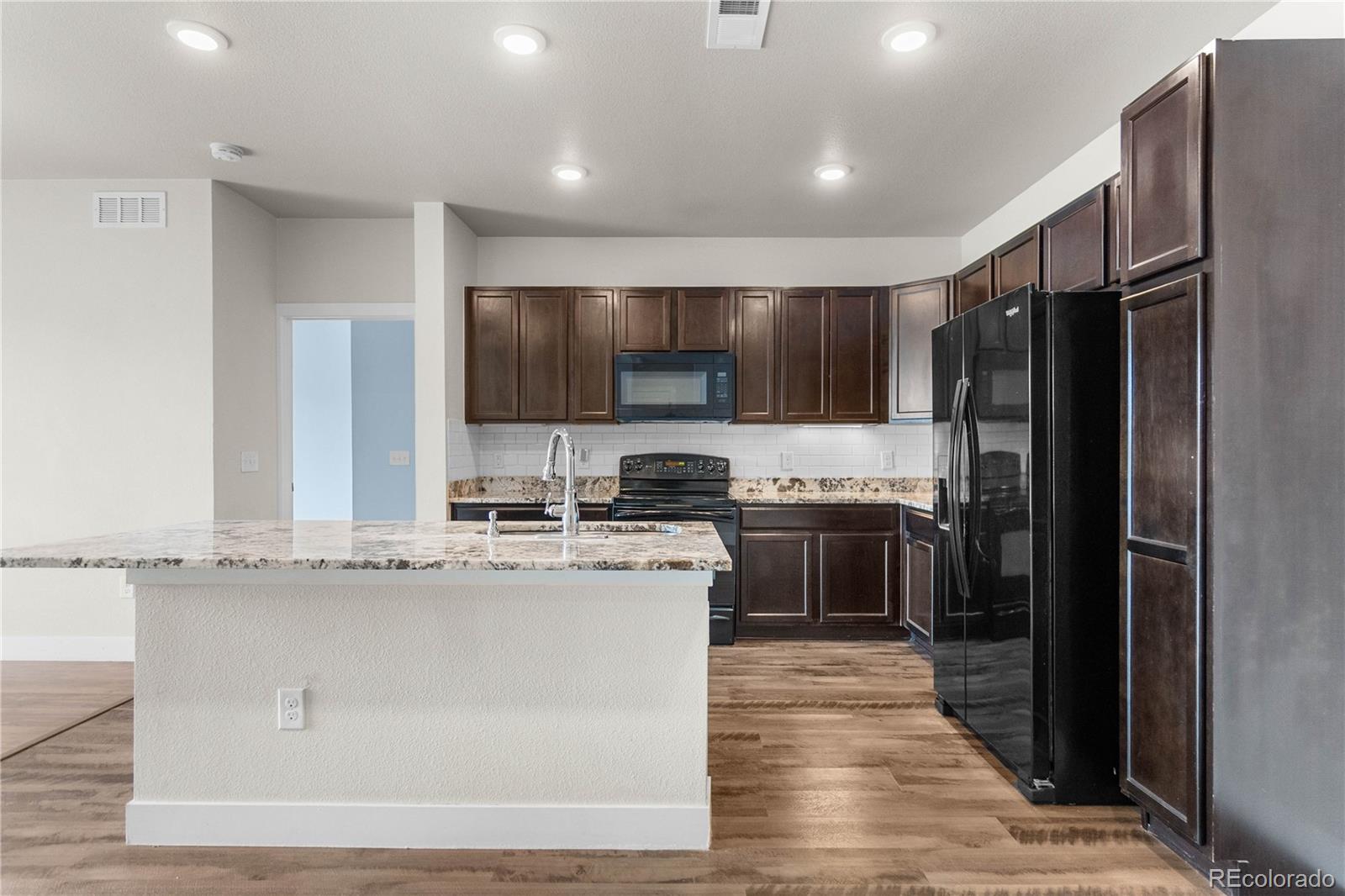 MLS Image #5 for 14301 e tennessee avenue,aurora, Colorado