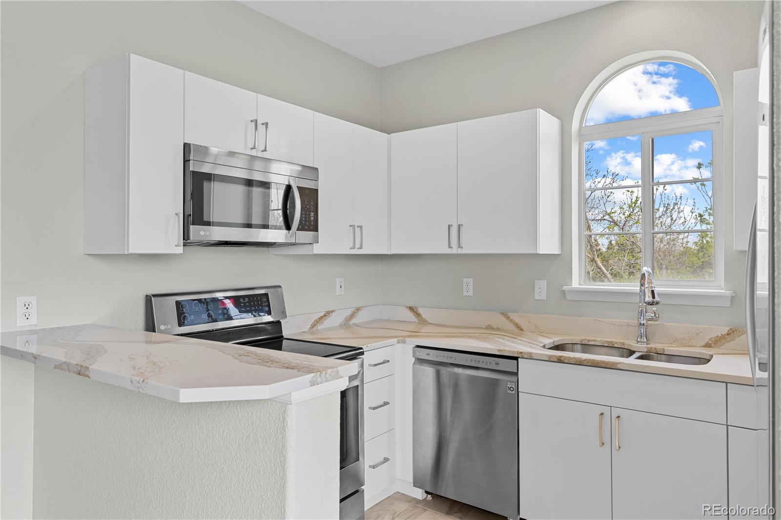MLS Image #19 for 8422 s upham way,littleton, Colorado