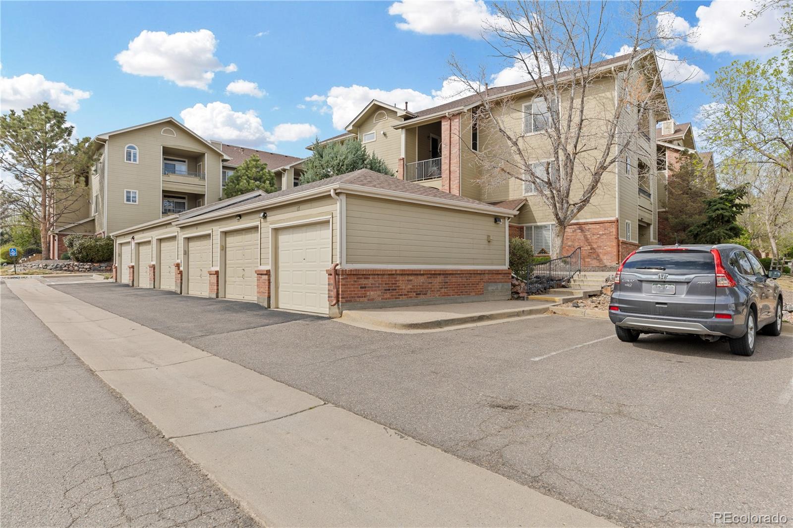 MLS Image #3 for 8422 s upham way,littleton, Colorado