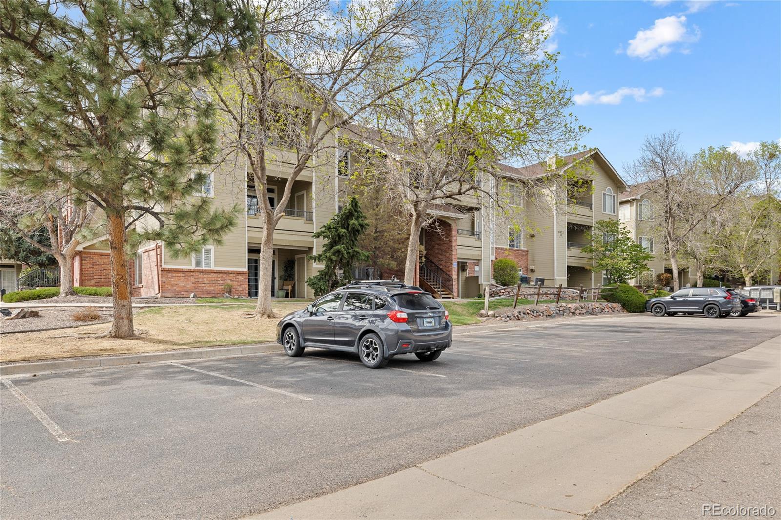 MLS Image #4 for 8422 s upham way,littleton, Colorado