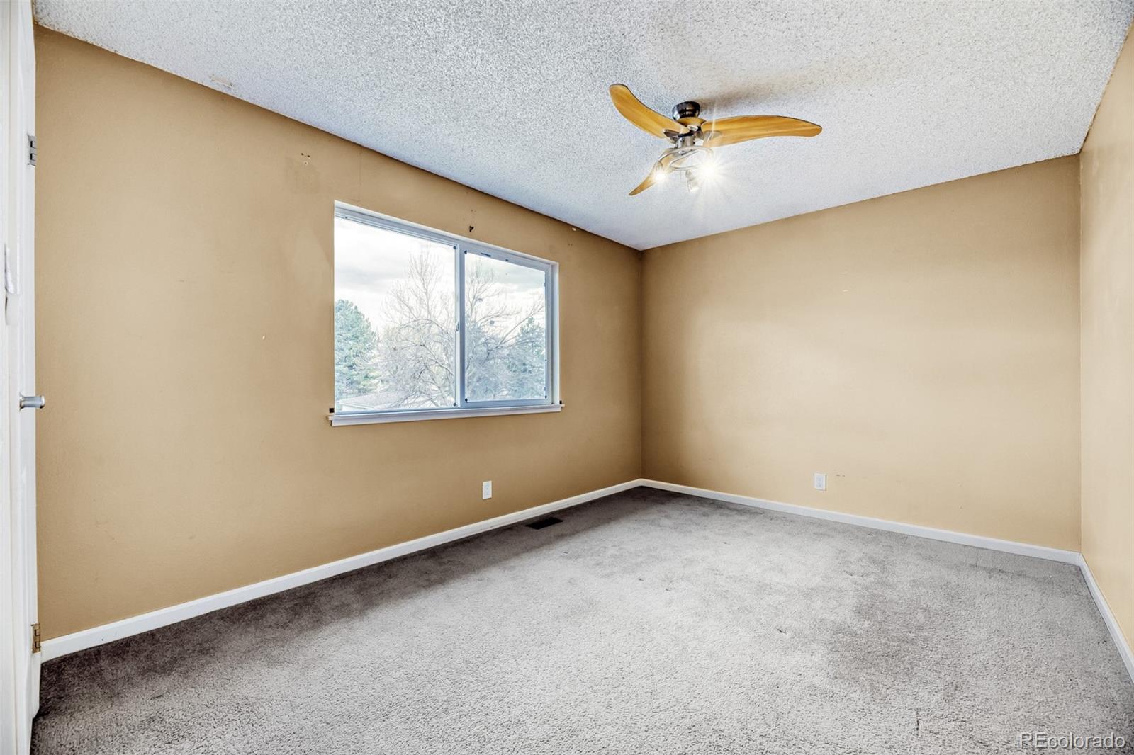 MLS Image #6 for 9195 e lehigh avenue,denver, Colorado