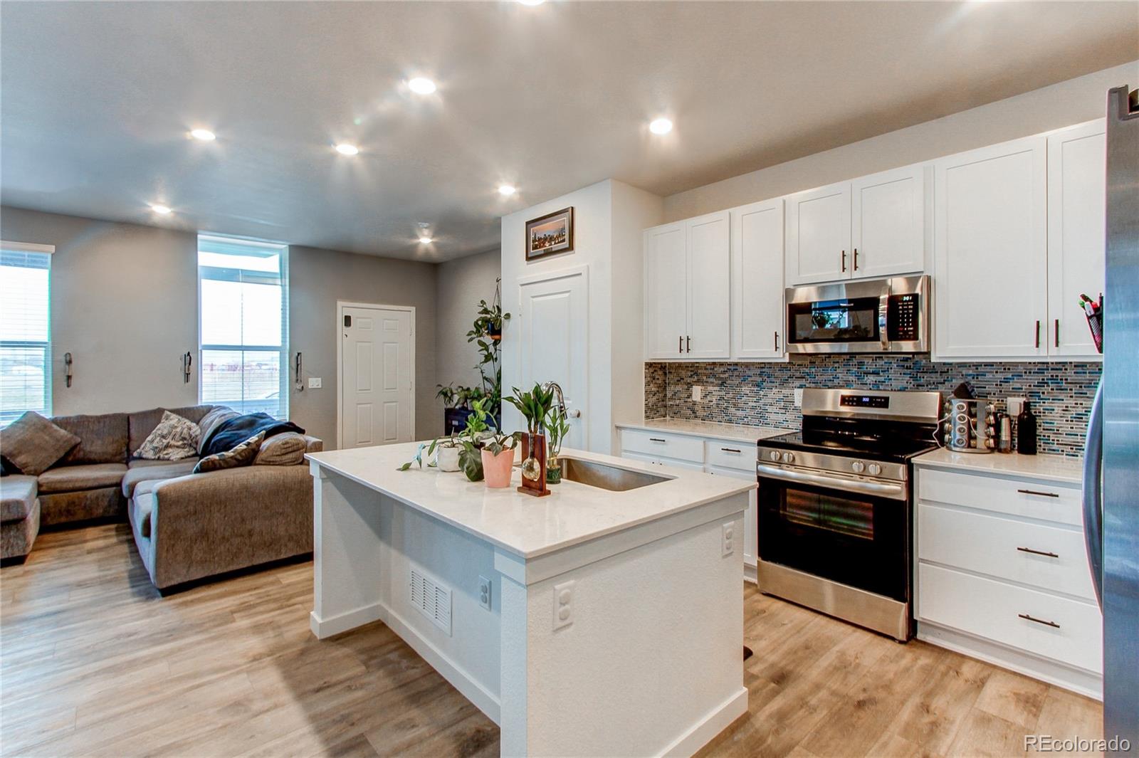 MLS Image #10 for 740  cottonwood avenue,bennett, Colorado
