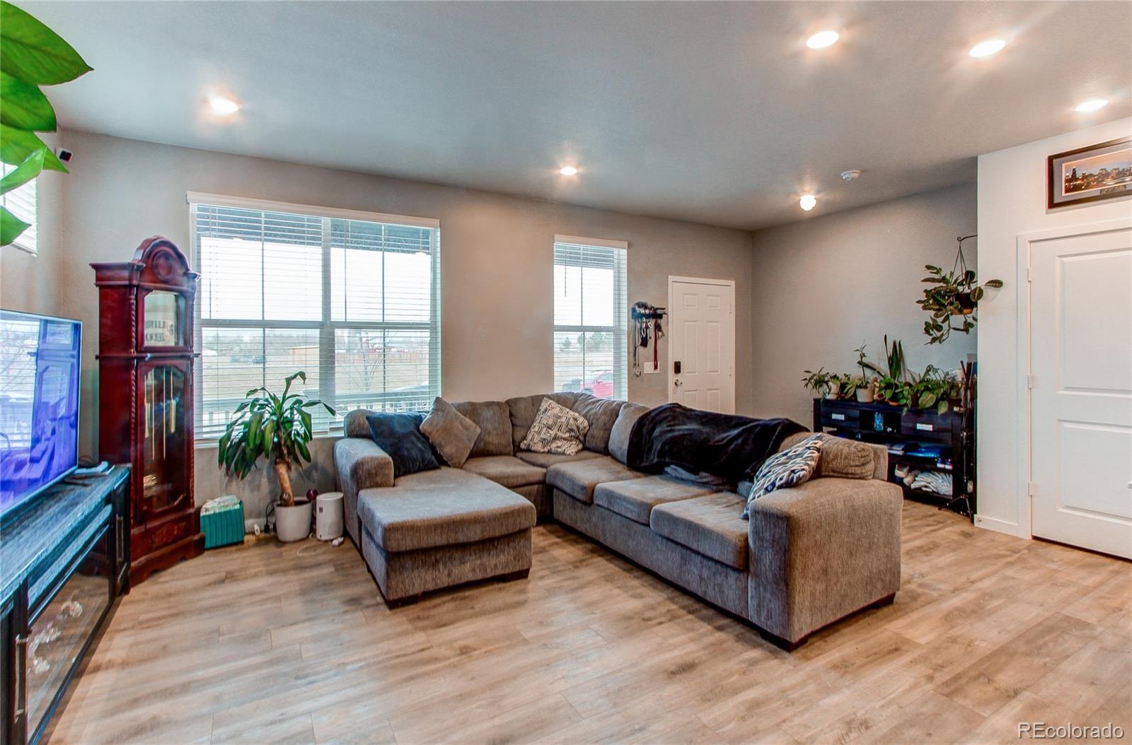MLS Image #6 for 740  cottonwood avenue,bennett, Colorado