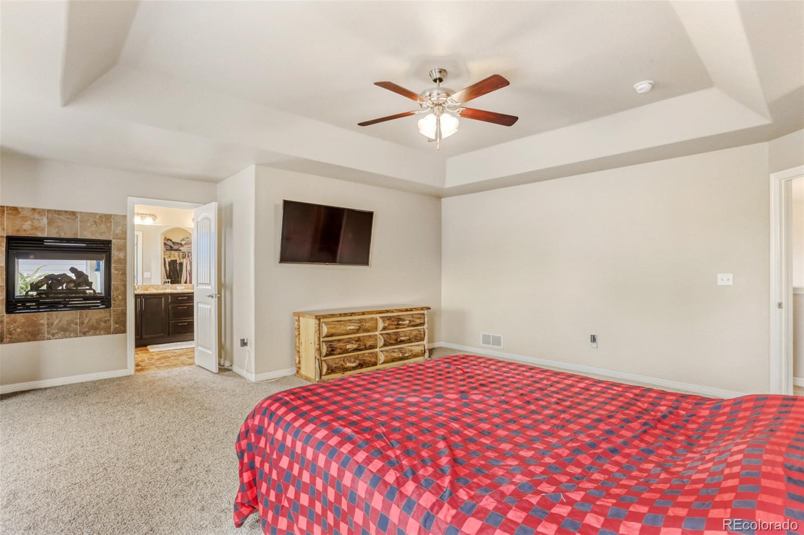 MLS Image #17 for 2760  bridle drive,mead, Colorado