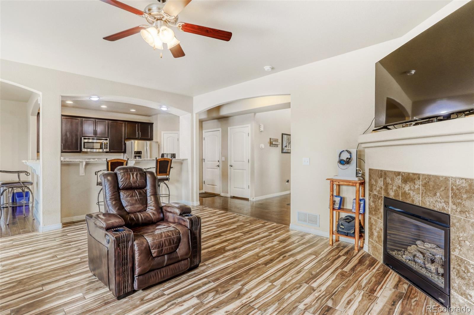 MLS Image #8 for 2760  bridle drive,mead, Colorado