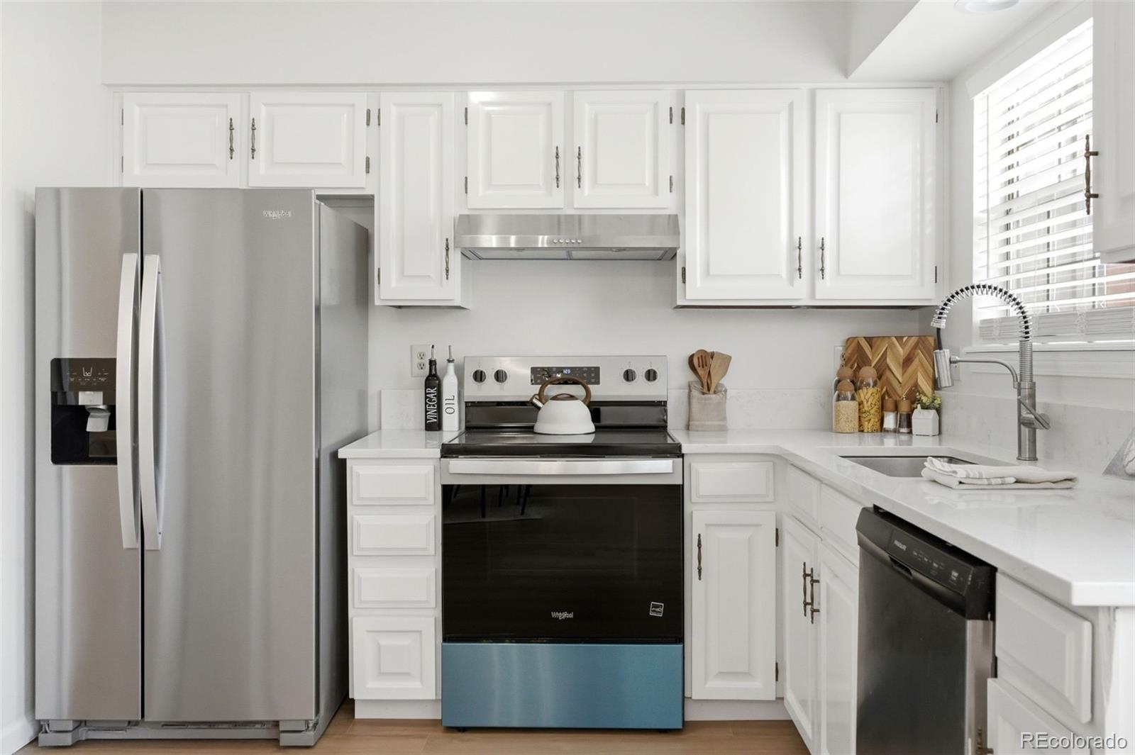 MLS Image #6 for 2417 e geddes place,centennial, Colorado