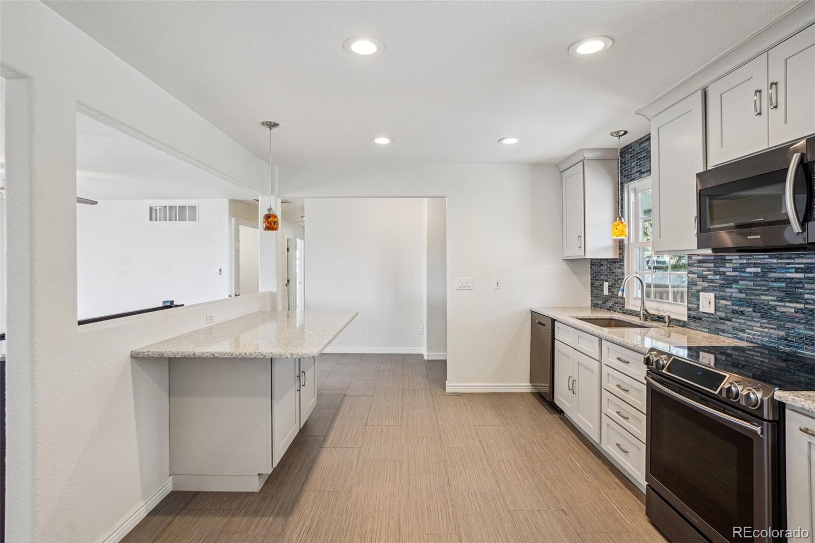 MLS Image #14 for 6704  grove street,denver, Colorado
