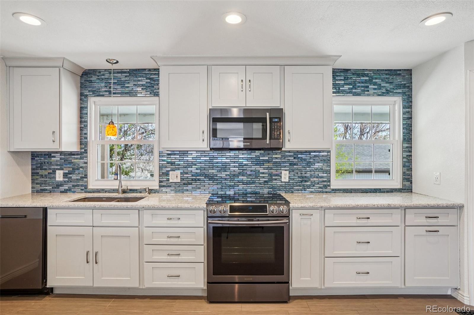 MLS Image #15 for 6704  grove street,denver, Colorado