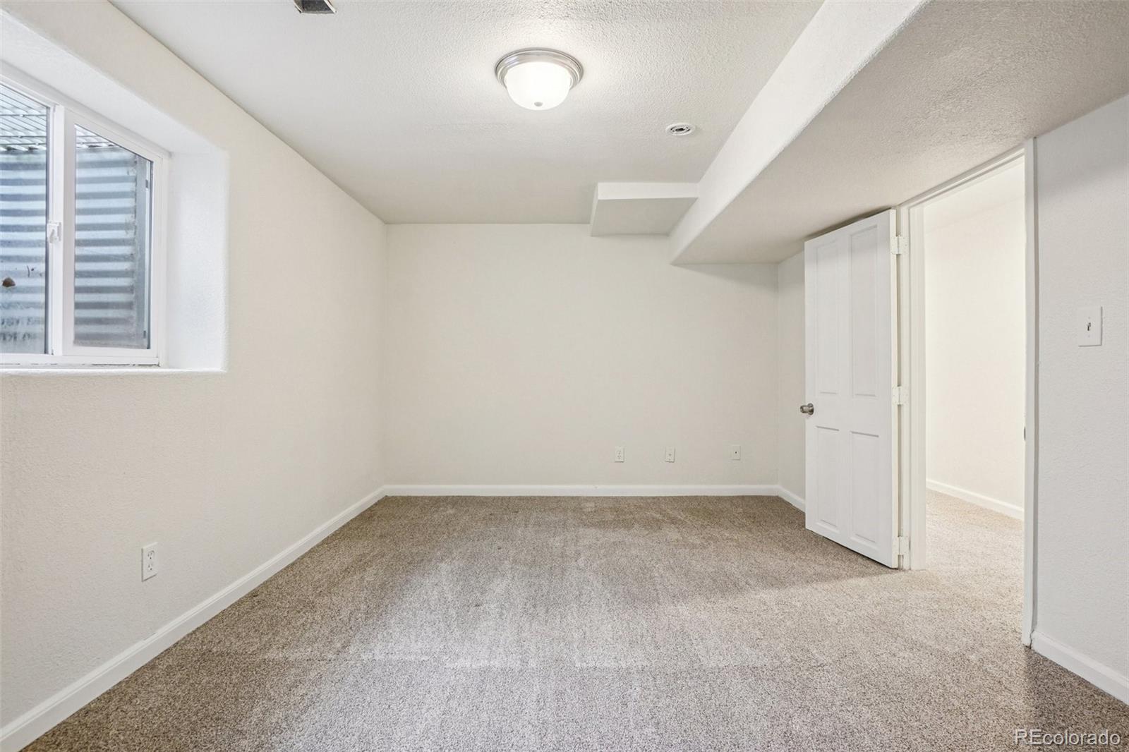 MLS Image #38 for 6704  grove street,denver, Colorado