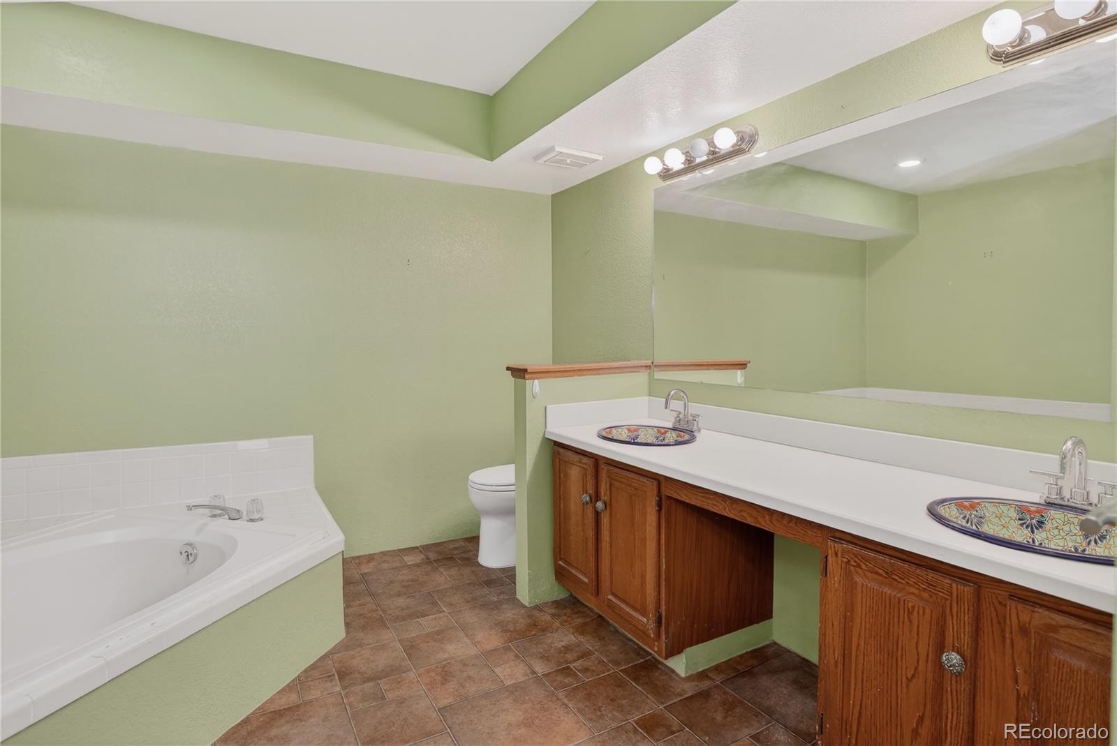 MLS Image #11 for 12043 w cross drive 202,littleton, Colorado