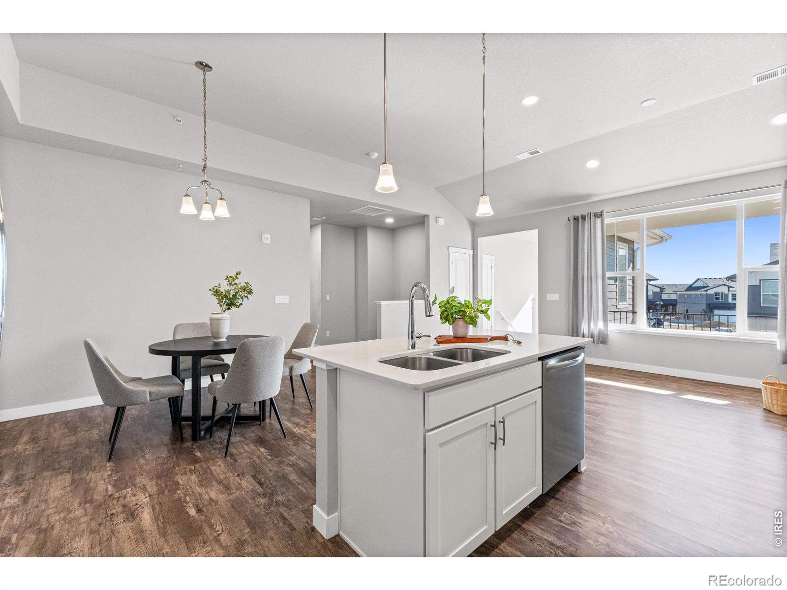 MLS Image #10 for 4115  north park drive,loveland, Colorado