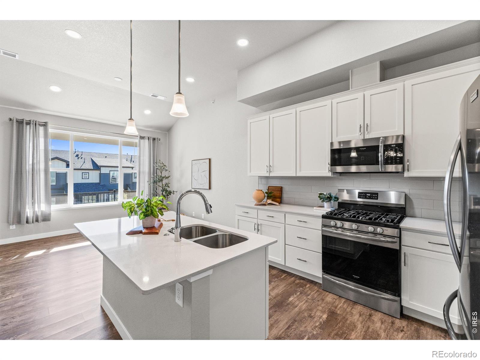 MLS Image #11 for 4115  north park drive,loveland, Colorado