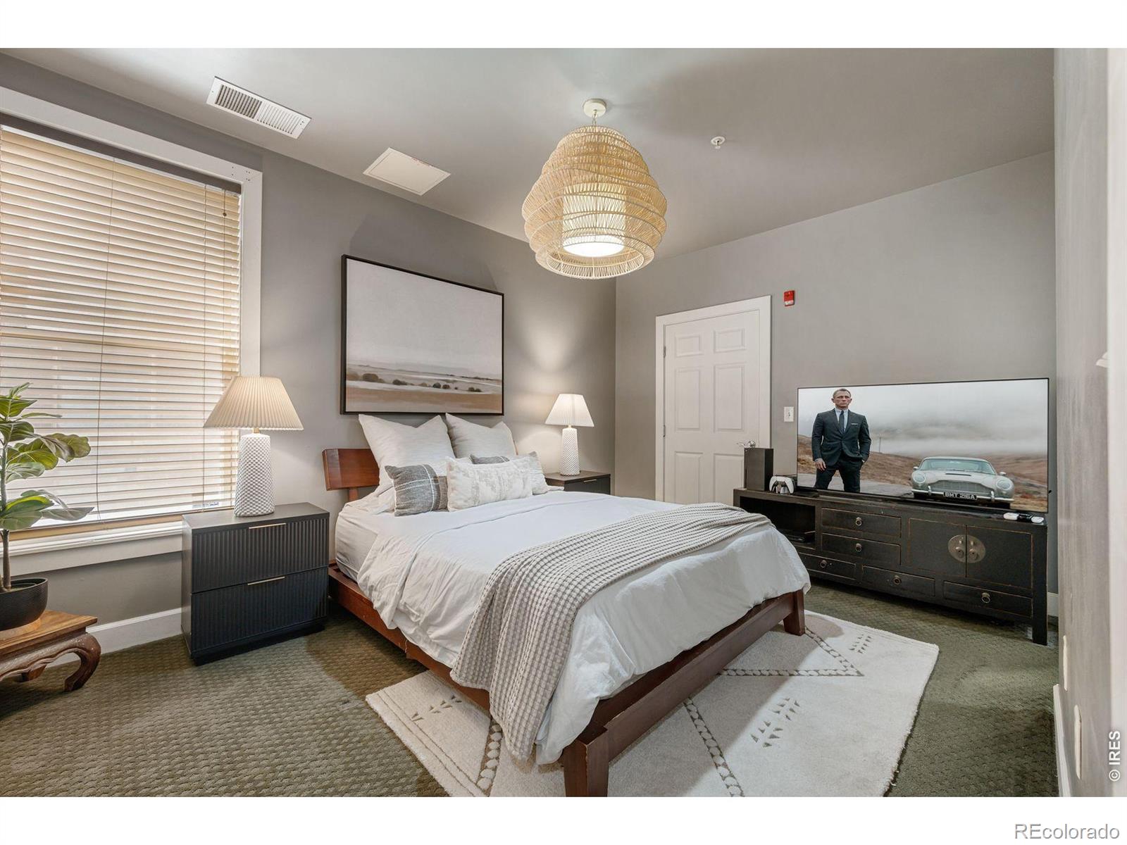 MLS Image #17 for 1630 n clarkson street,denver, Colorado
