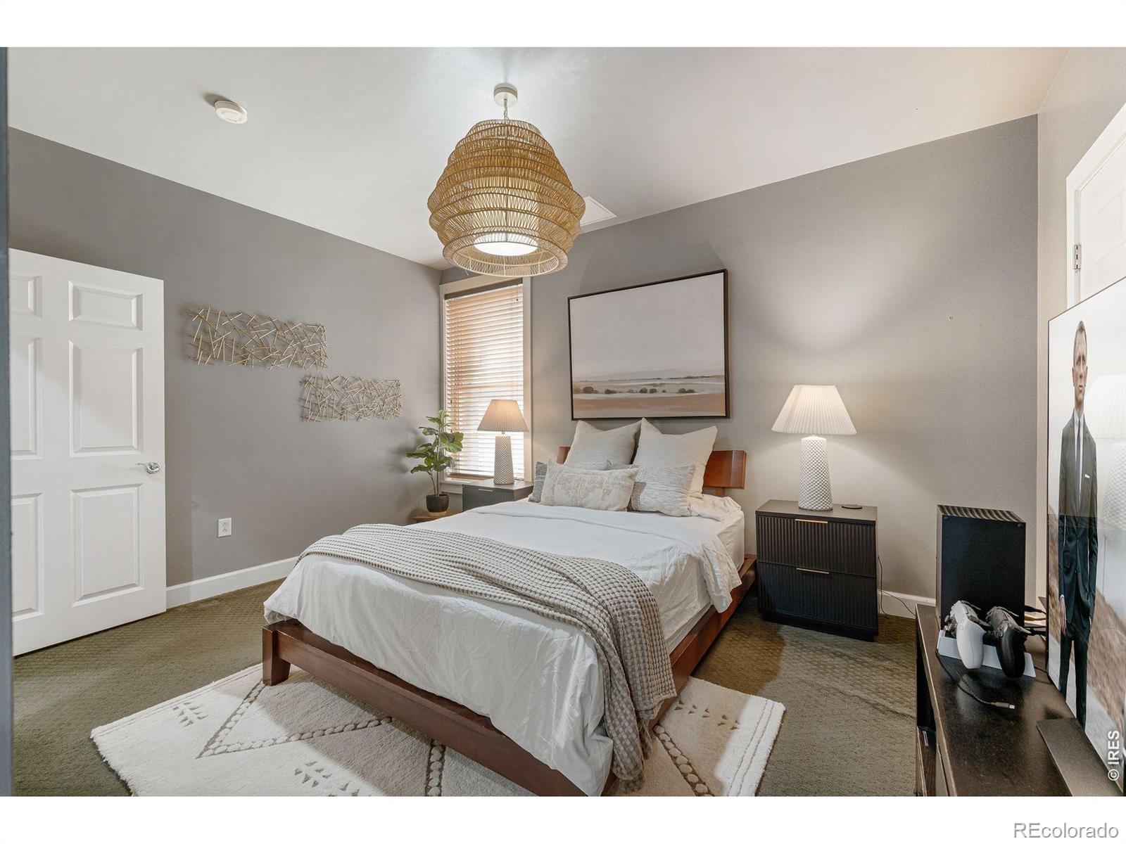 MLS Image #3 for 1630 n clarkson street,denver, Colorado