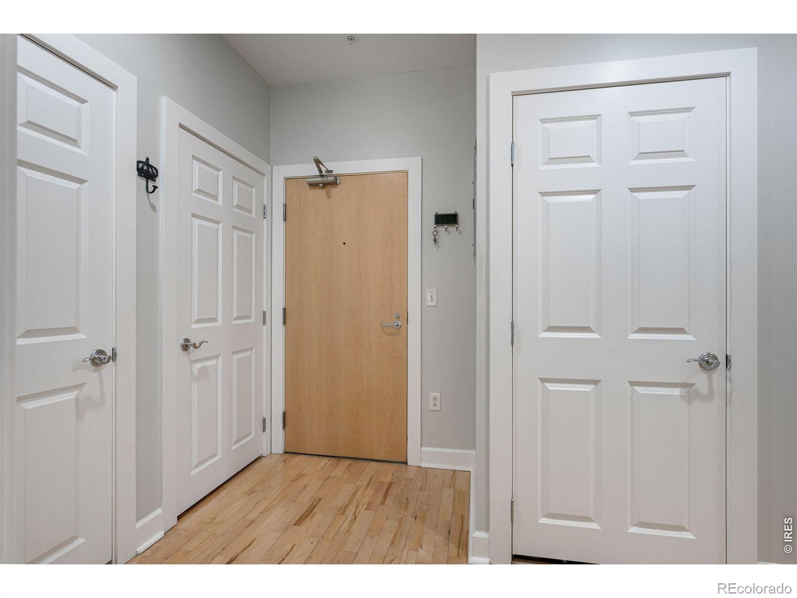 MLS Image #4 for 1630 n clarkson street,denver, Colorado