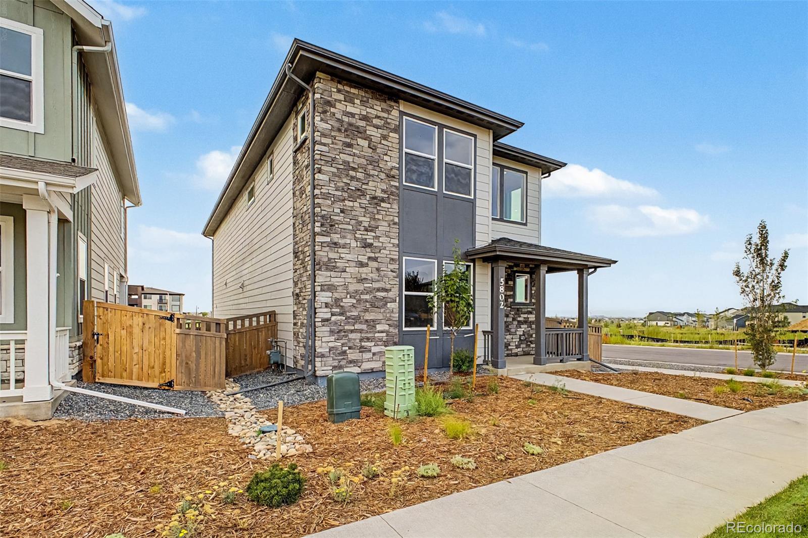 MLS Image #2 for 5802 n perth street,aurora, Colorado