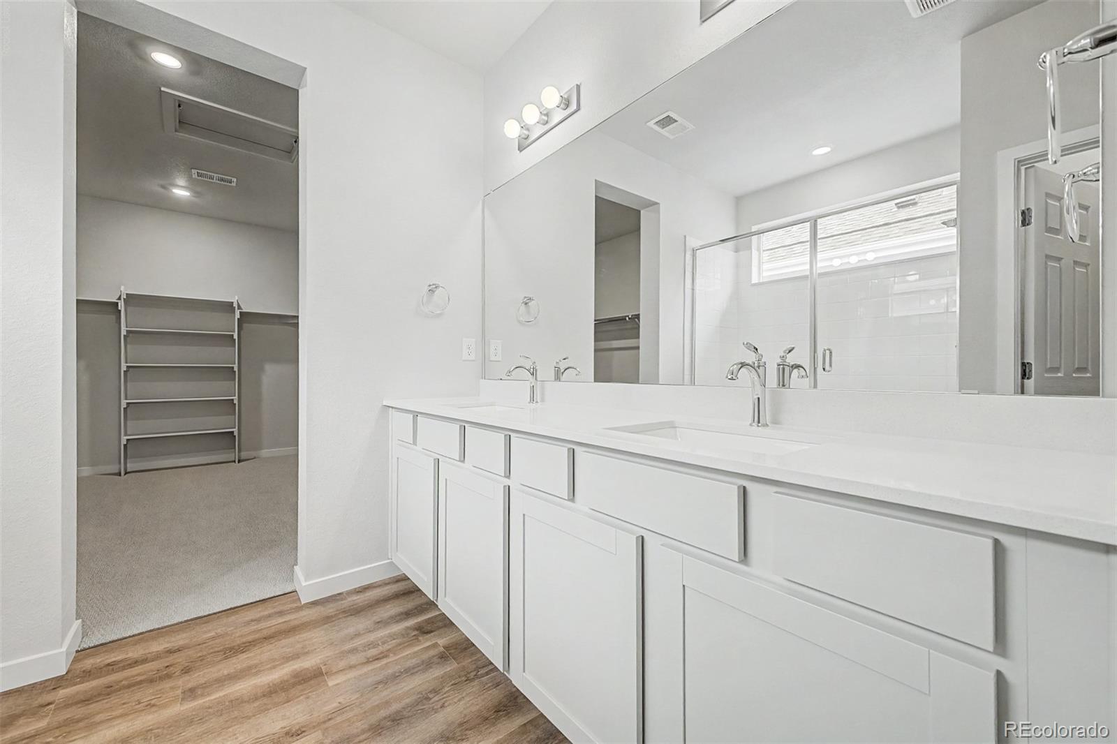 MLS Image #23 for 5802 n perth street,aurora, Colorado