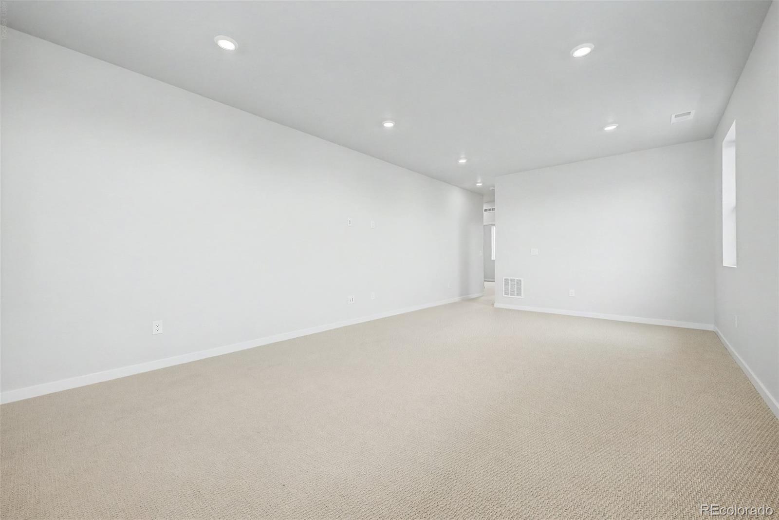 MLS Image #33 for 5802 n perth street,aurora, Colorado