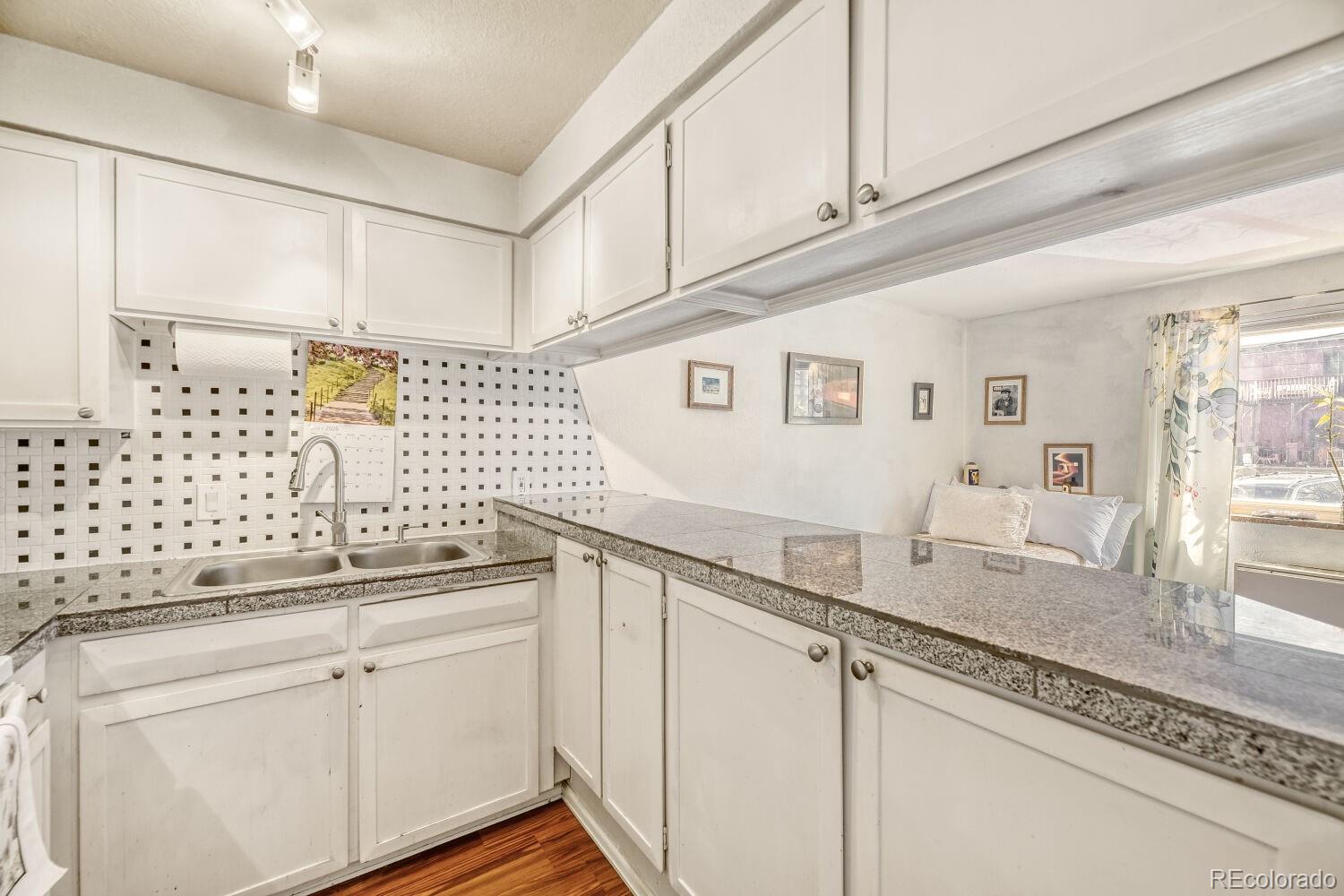 MLS Image #4 for 1260  york street,denver, Colorado