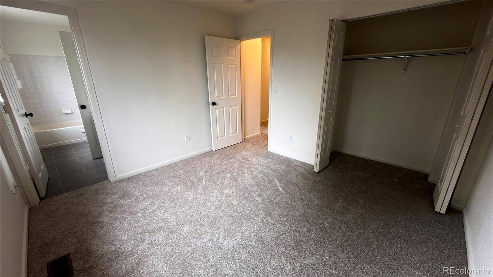 MLS Image #15 for 19625 e montview drive,aurora, Colorado