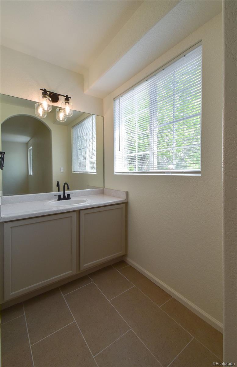 MLS Image #27 for 19625 e montview drive,aurora, Colorado