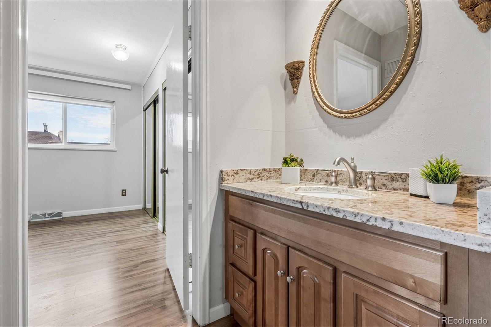 MLS Image #10 for 6400 e mississippi avenue,denver, Colorado