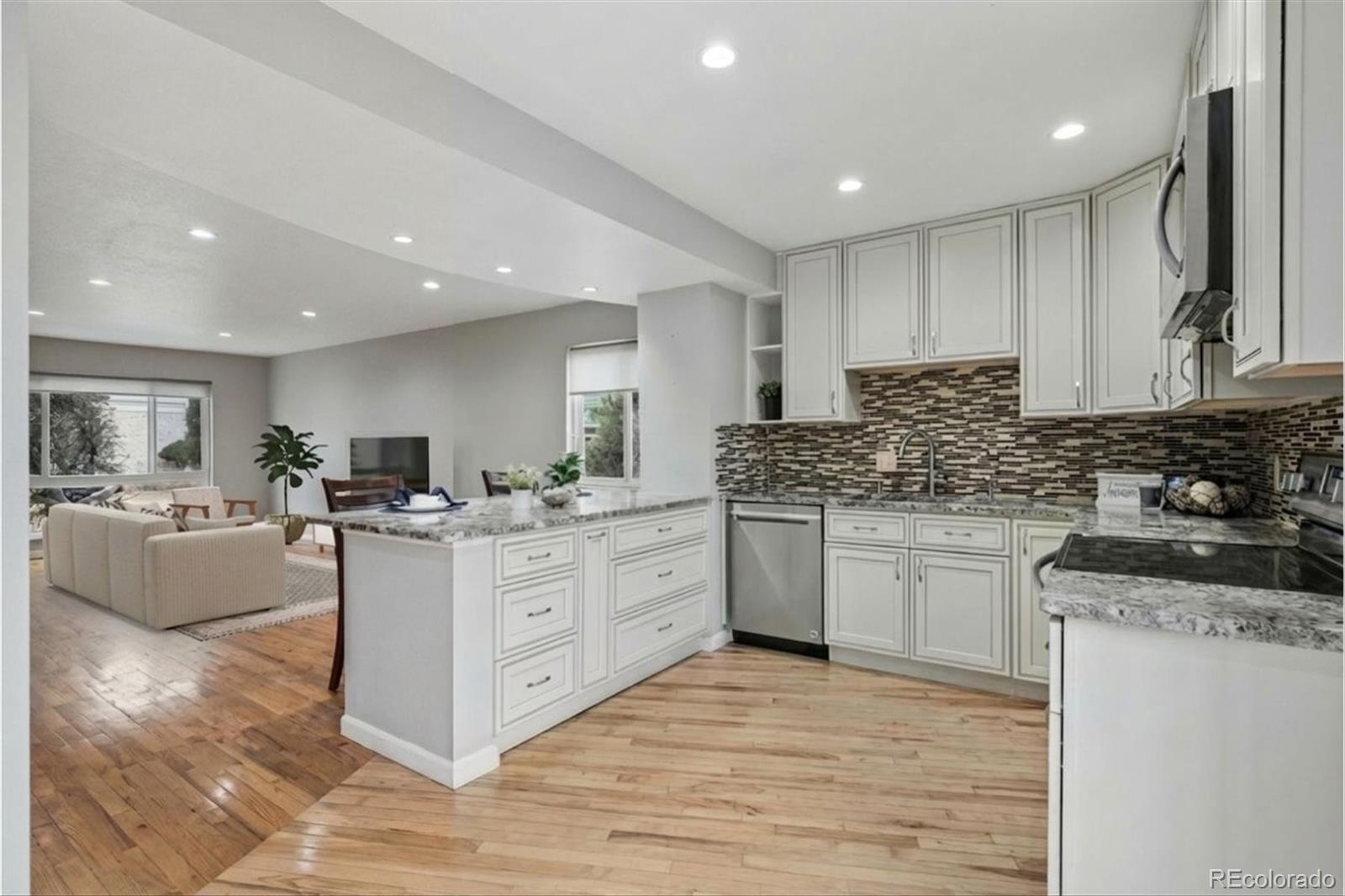 MLS Image #3 for 6400 e mississippi avenue,denver, Colorado