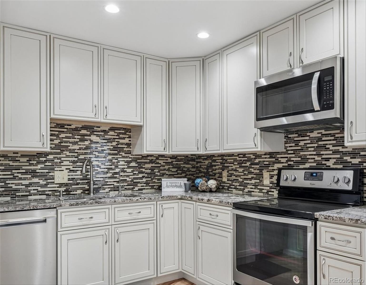 MLS Image #5 for 6400 e mississippi avenue,denver, Colorado