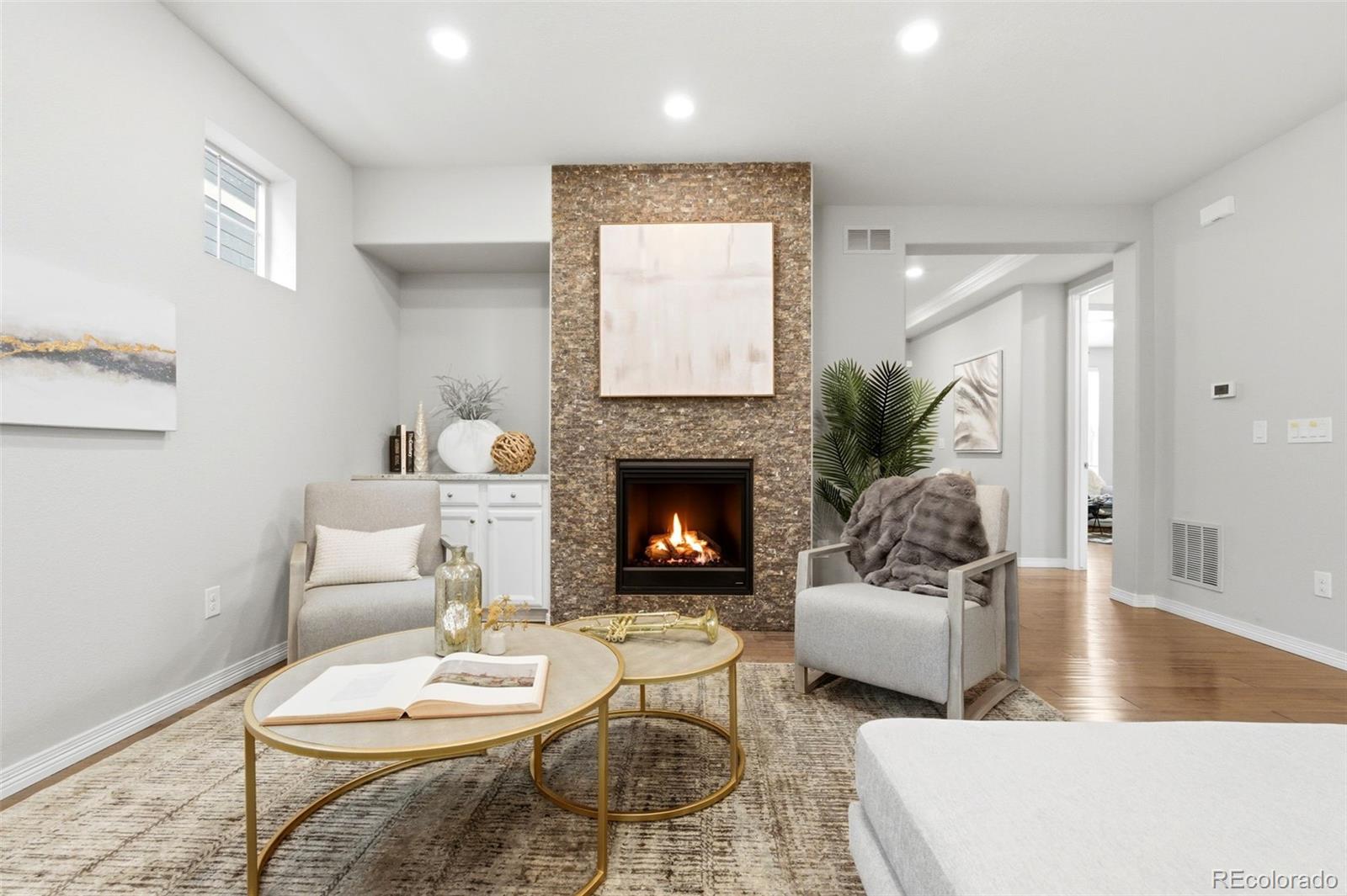 MLS Image #5 for 9456 e 51st drive,denver, Colorado