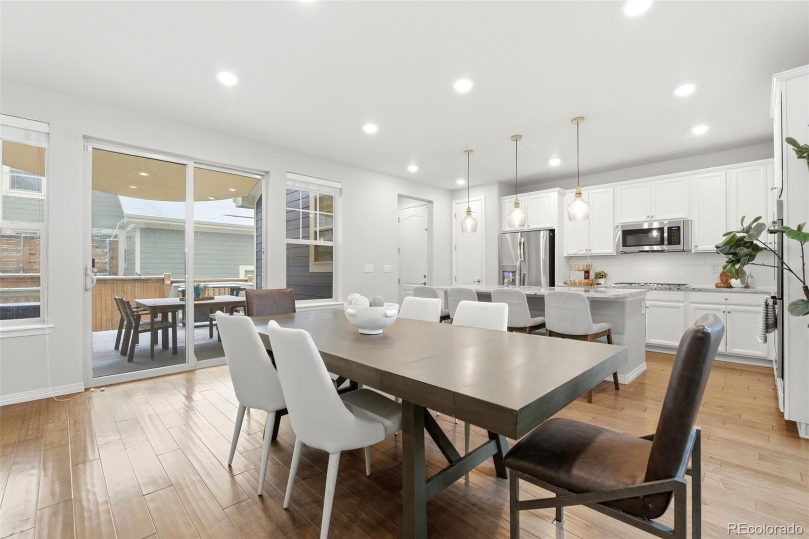 MLS Image #8 for 9456 e 51st drive,denver, Colorado