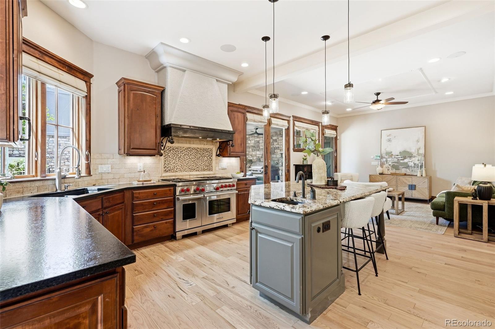 MLS Image #14 for 3023  wyandot street,denver, Colorado