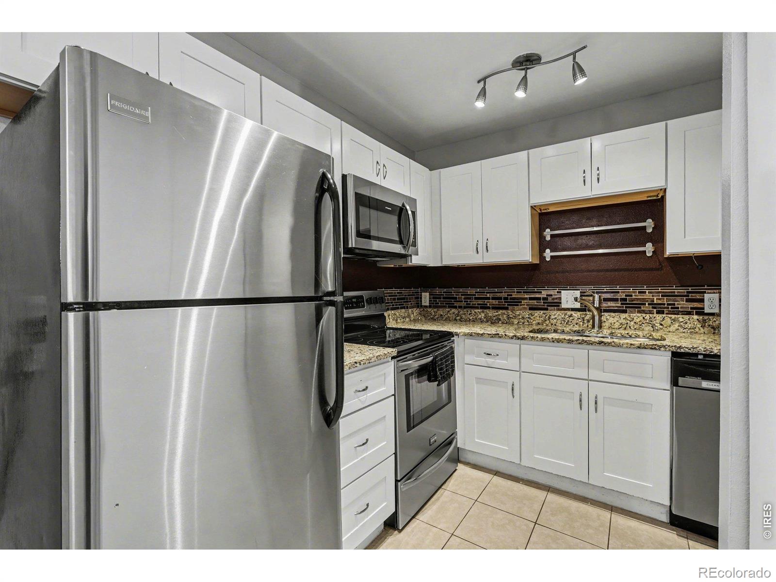 MLS Image #8 for 6800 e tennessee avenue,denver, Colorado