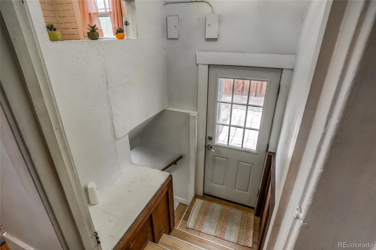 MLS Image #15 for 1521 e platte avenue,colorado springs, Colorado