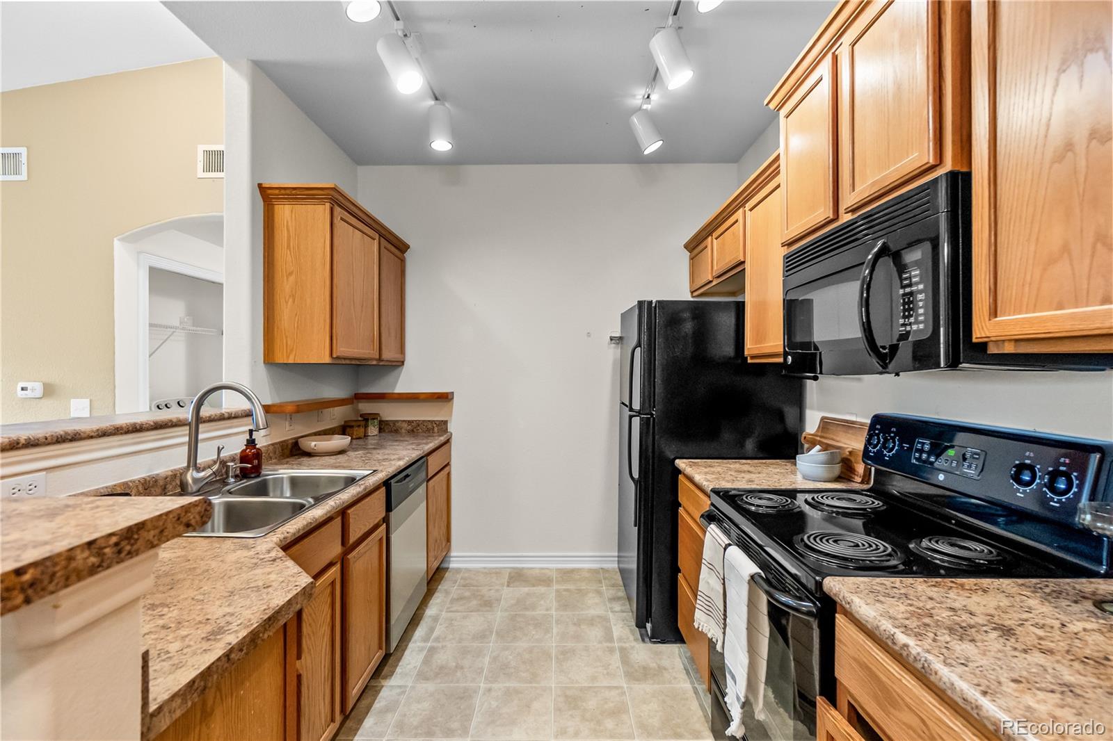 MLS Image #7 for 18669  stroh road 10204,parker, Colorado