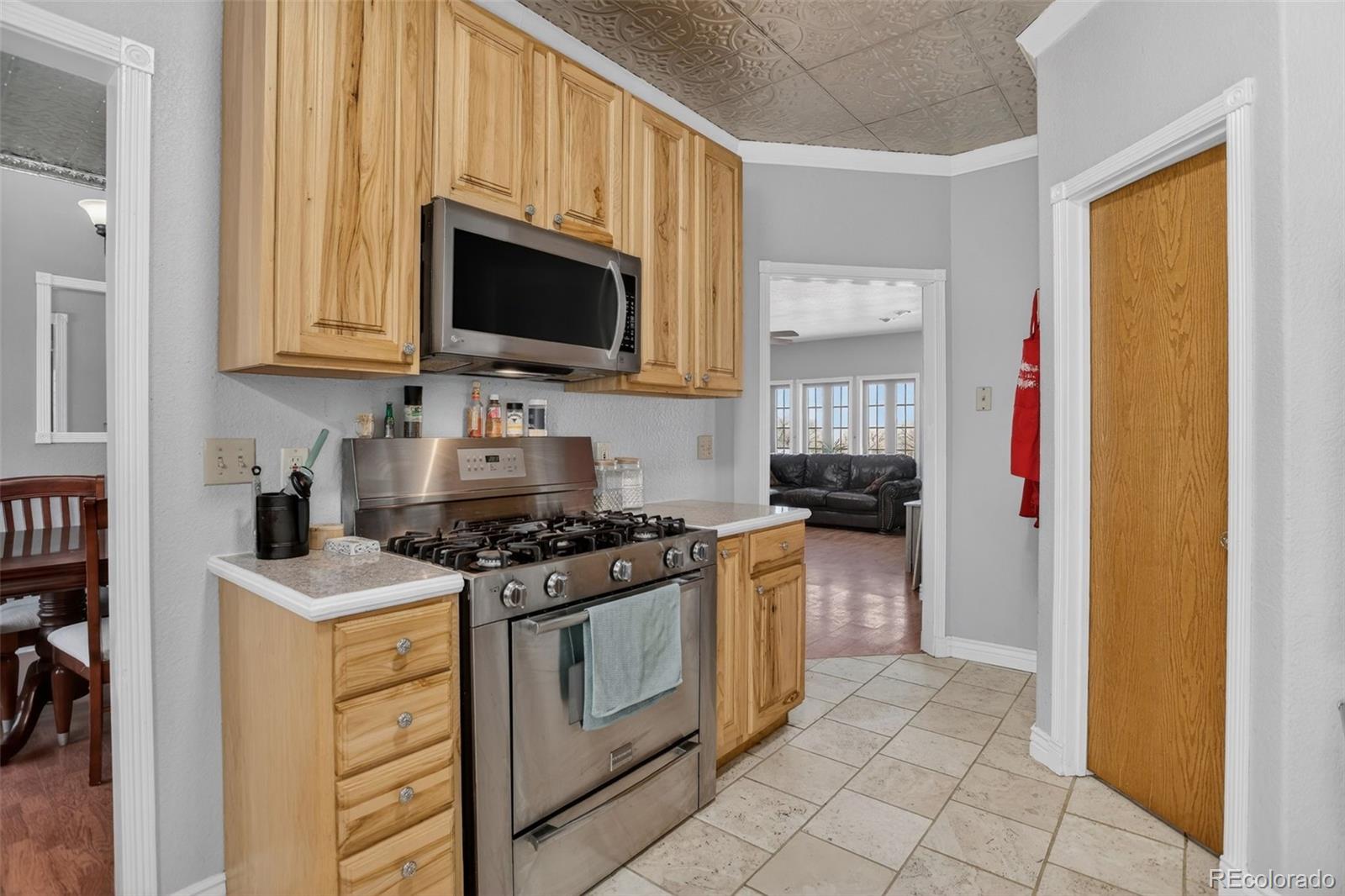 MLS Image #17 for 59956 e commanche way,strasburg, Colorado