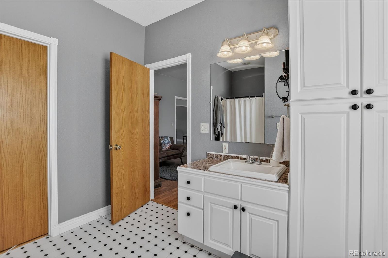 MLS Image #22 for 59956 e commanche way,strasburg, Colorado