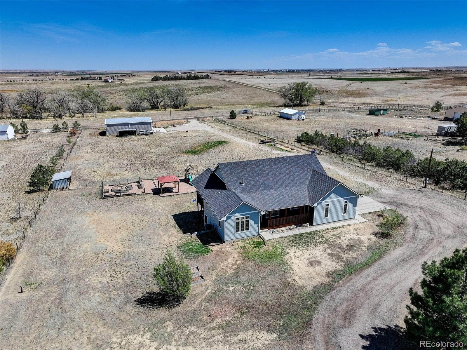 MLS Image #3 for 59956 e commanche way,strasburg, Colorado
