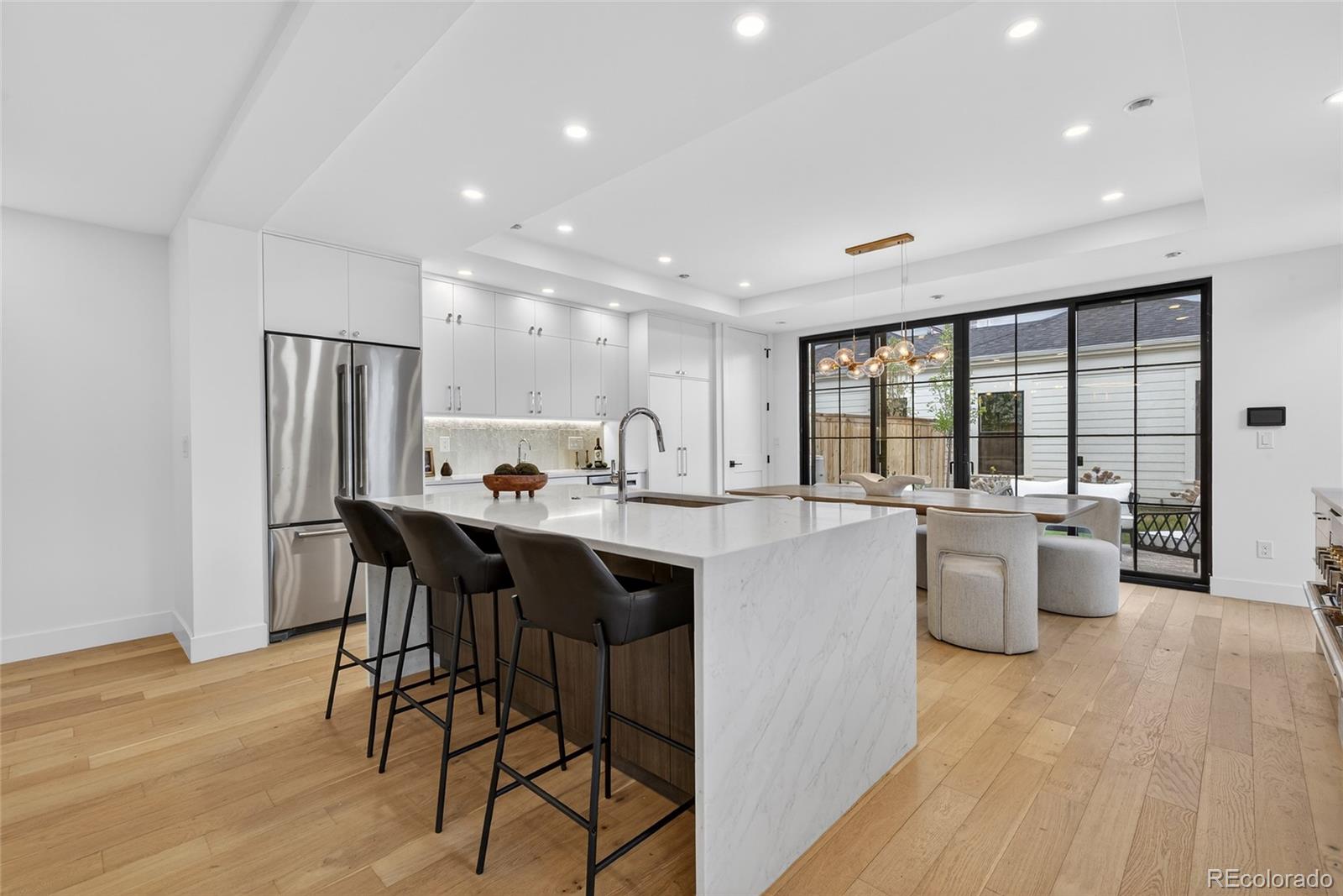 MLS Image #11 for 2362 s acoma street,denver, Colorado