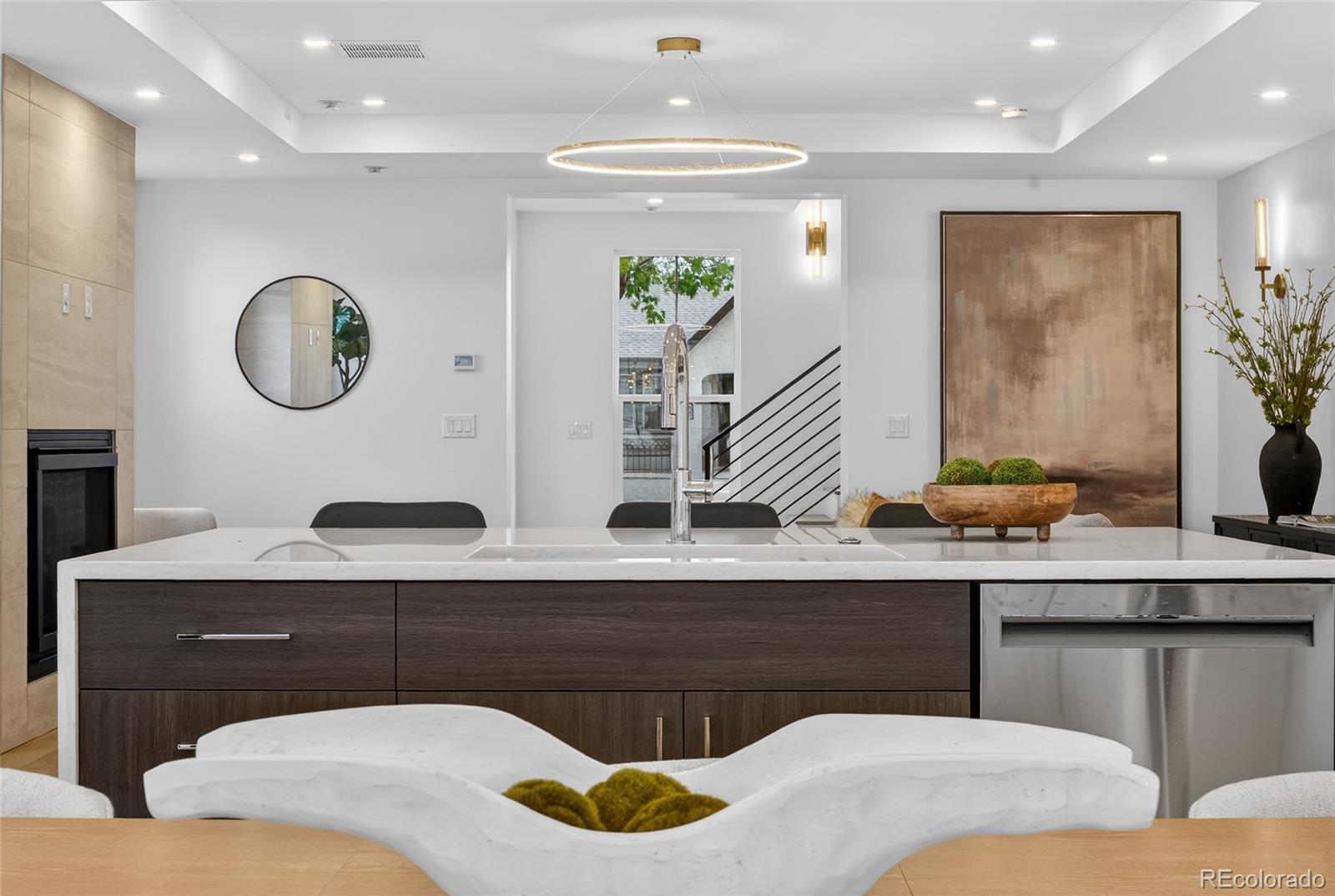 MLS Image #13 for 2362 s acoma street,denver, Colorado