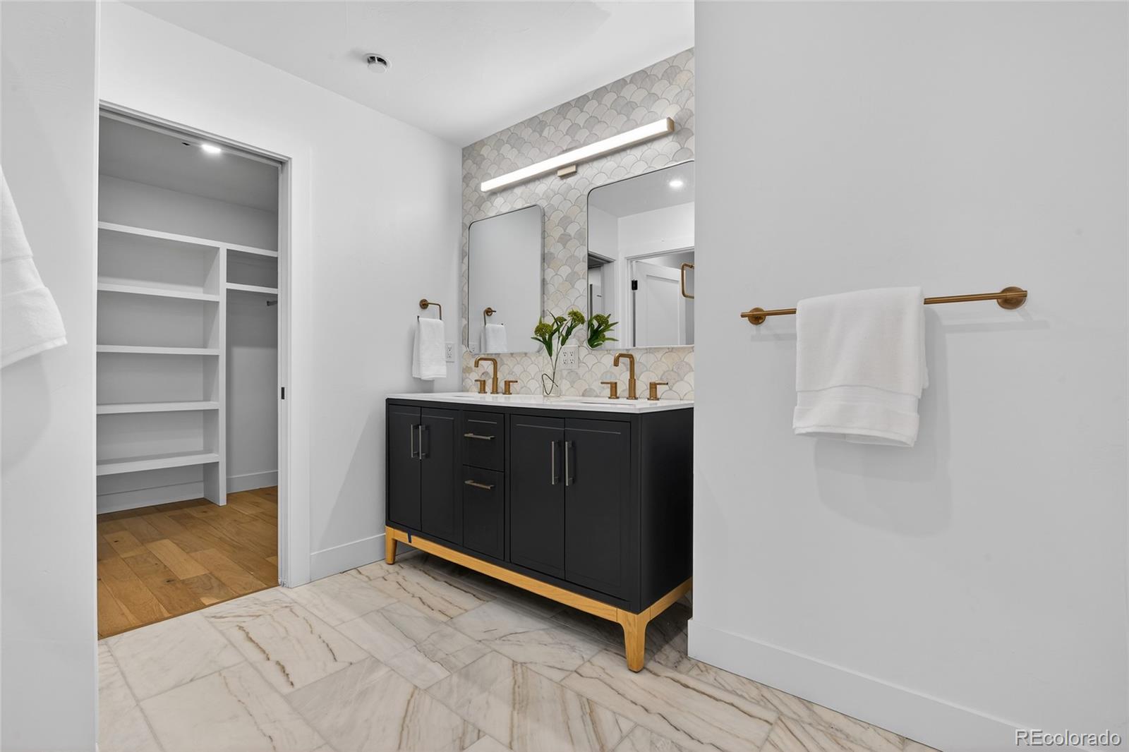 MLS Image #26 for 2362 s acoma street,denver, Colorado