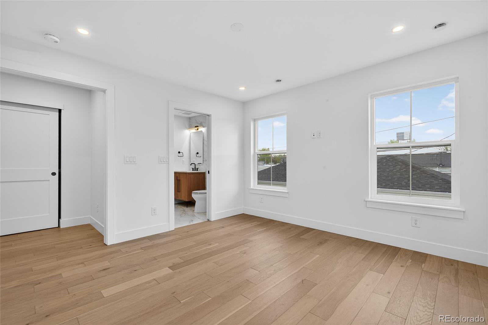 MLS Image #32 for 2362 s acoma street,denver, Colorado