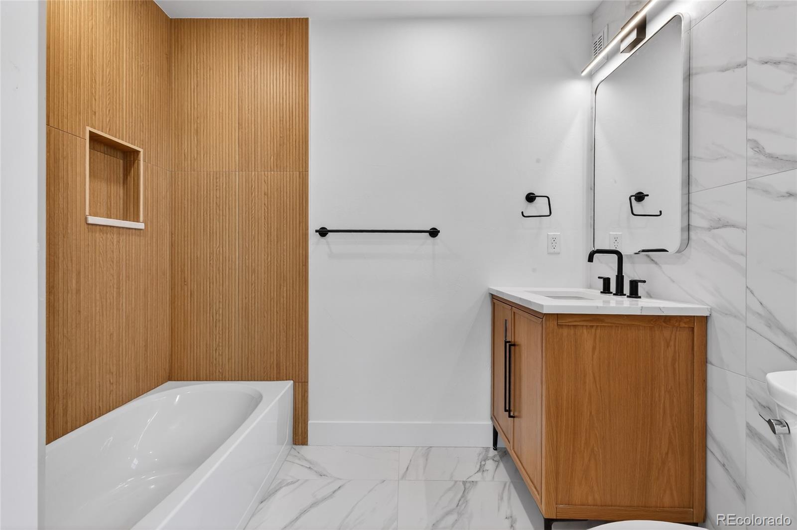 MLS Image #33 for 2362 s acoma street,denver, Colorado
