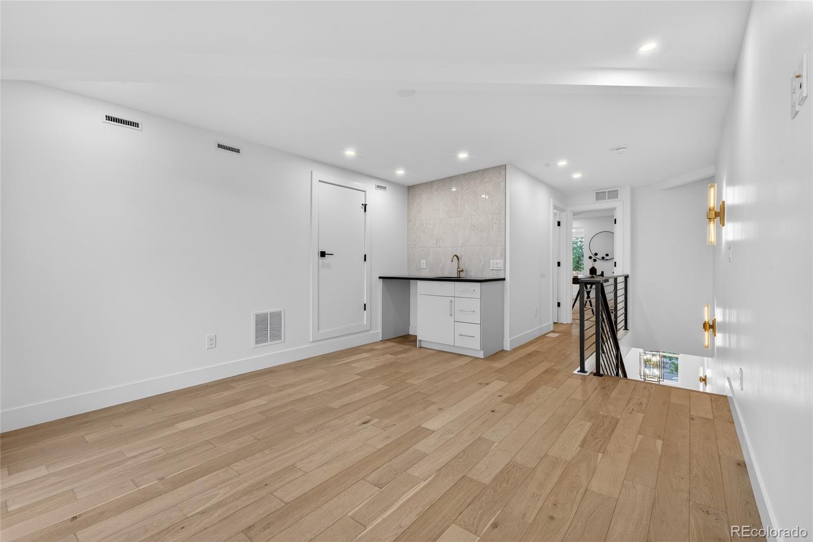 MLS Image #37 for 2362 s acoma street,denver, Colorado