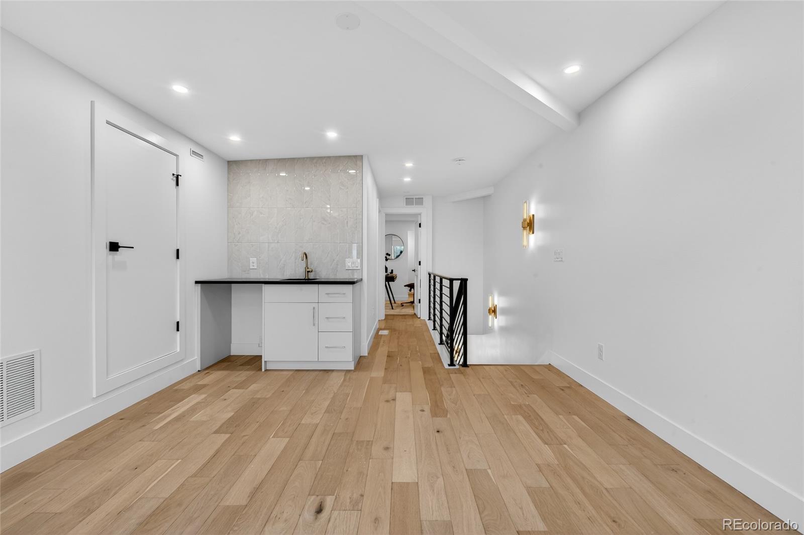MLS Image #38 for 2362 s acoma street,denver, Colorado